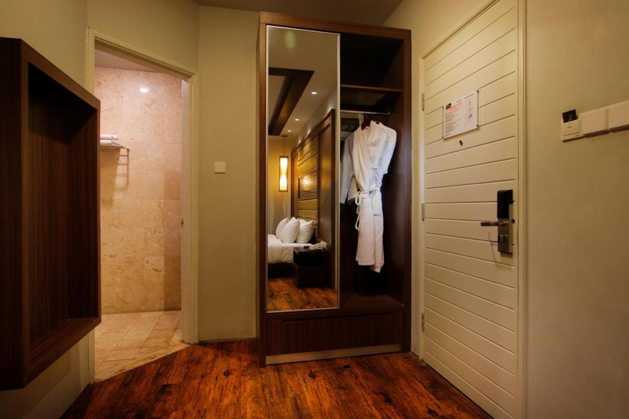 The Lerina Hotel